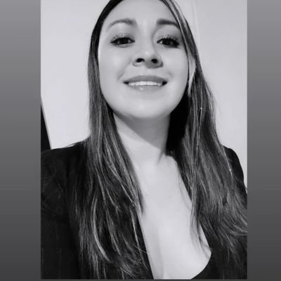 Frambuesa 🫧🦈🖤