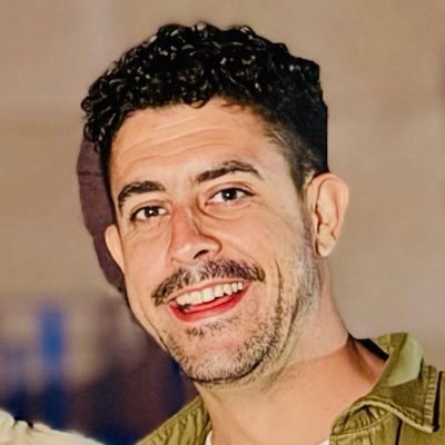 🅣🅞🅝🅘 🅡🅞🅒🅐