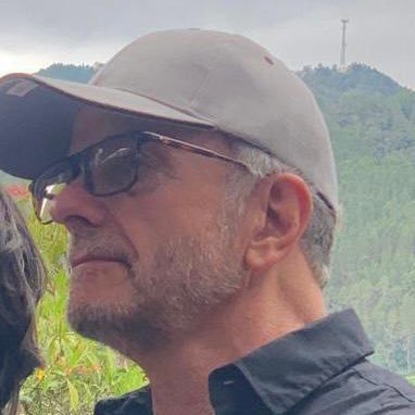 Álvaro González-Uribe