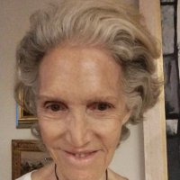 ELL. Elena Larrinaga