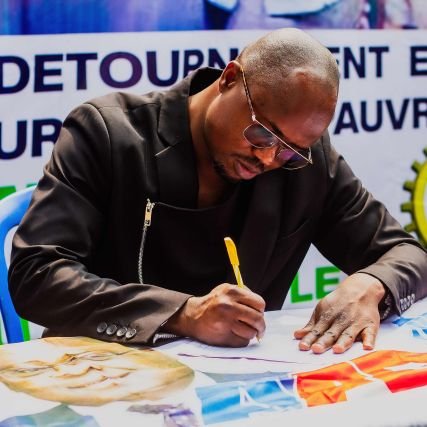 CITOYEN BAKADIFUILA CHRIS