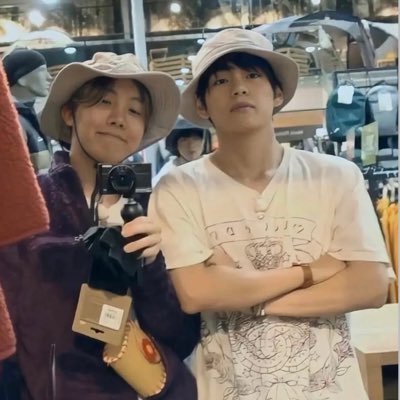 Nina ౨ৎ ⋆｡˚🧸🐿️