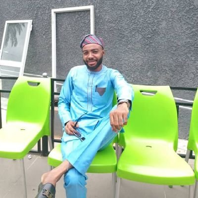 Larry David 🧑‍💻📊(Unique Properties)