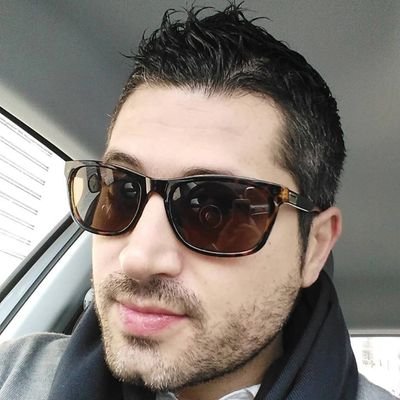 Урош Николић