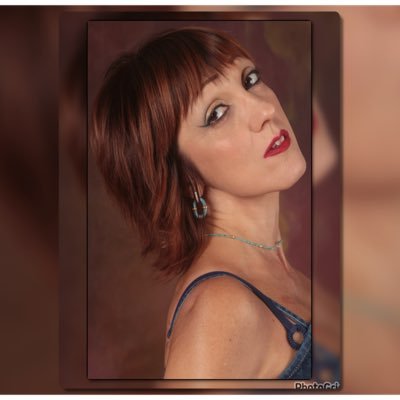 𝓜𝓸𝓻𝓮𝓷𝓪 𝓟𝓸𝓶𝓹𝓲𝓰𝓷𝓸𝓵𝓲