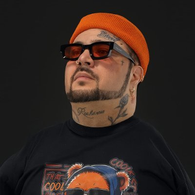 Cantor Thiaguinho Vessi