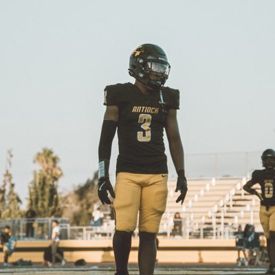 Joaquin Stewart 🏈