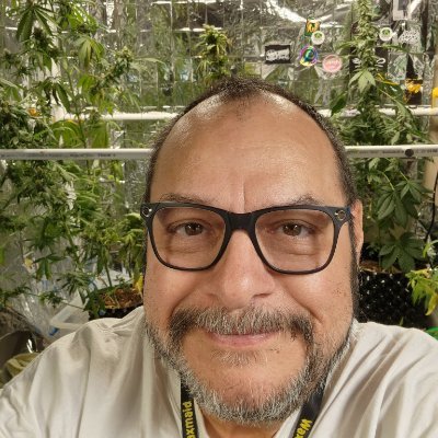 Tony (aka PopsaBlaze) and Cindy