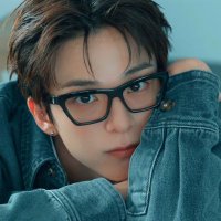 ☆Syd (is IA) saw Woohyun and she fell in love☆