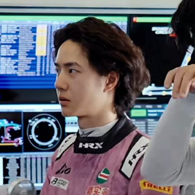 𝖮𝗅𝗂𝗏𝗂𝗇𝖾 - 𝖥𝖺𝗇𝖠𝖼𝖼𝗈𝗎𝗇𝗍