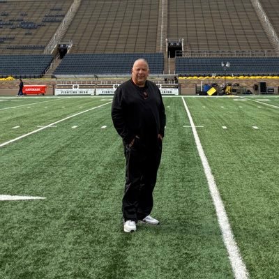 James Escarcega 📈🏈🏀⚾️🥎 🤼🤽🏽‍♂️🏊🏼‍♀️🏌🏻⚽️