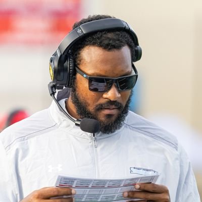 Coach Antonyo Woods