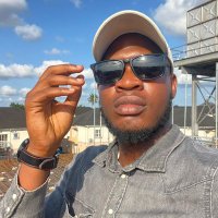 ARÁKÙNRIN ÌYÈLỌLÁ 👷🏡