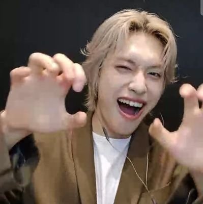 Fah 🇵🇸 | #DAY6inKL Gadis Gaon 🐯🐱🐧🐰🐿️🤖🐥