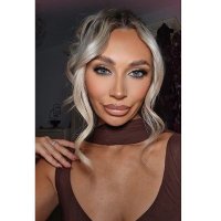 𝑮𝓲𝓷𝓪 𝑺𝓽𝓪𝓵𝓴𝓮𝓻.