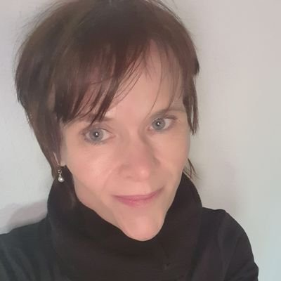 Lisbeth S. Raun | Polyglot 🇩🇰🇬🇧🇫🇷🇩🇪🇸🇪