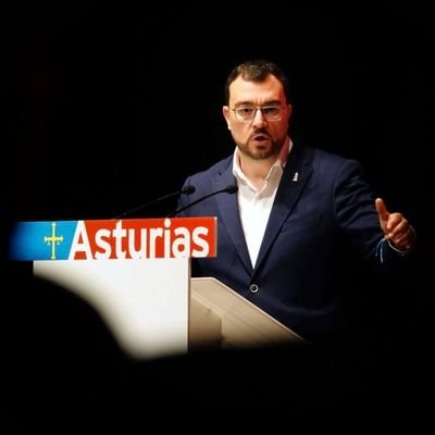 🌹 Adrián Barbón 💙💛