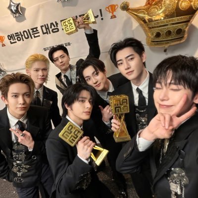 𝘉 彡 𝘉𝘢𝘭𝘭𝘺 ·͜·♡