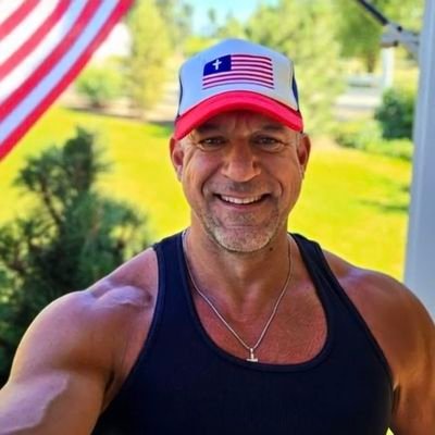 Travis Neliton 🇺🇸