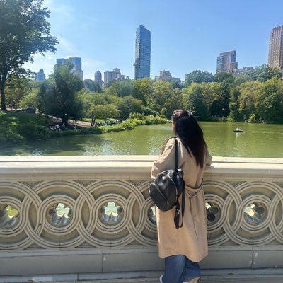 N i s h a P a r m a r 🌸🐝