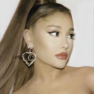 adri ᢉ𐭩 IS RELEVANT