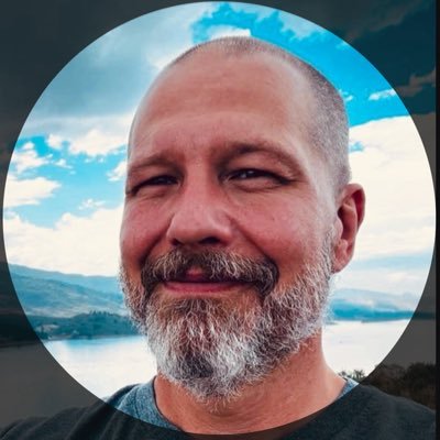 𝓩𝓪𝓬𝓱 𝓑𝓻𝓸𝔀𝓷𝓮