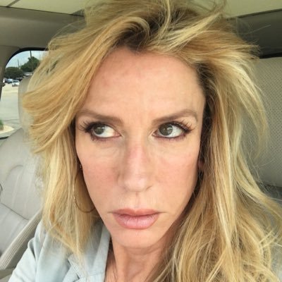 Leigh Scott 🇺🇸✝️🌲