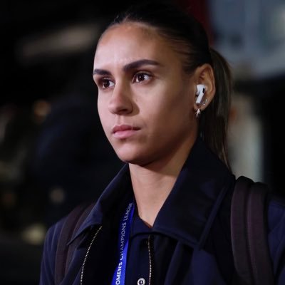 Asllthenea ⚪️🟣 ⚢