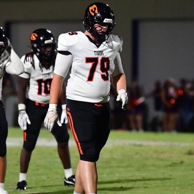 Jake Baker 6’6 285