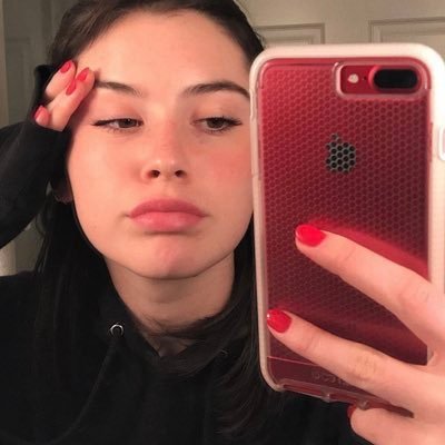 Alexis 🎀´✶´♡