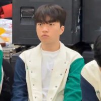 nez⋆.ೃ࿔.𖥔 ݁ ˖*:･༄🪼🌝