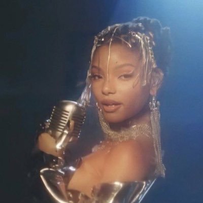 Iza’s in Tuscany🌼