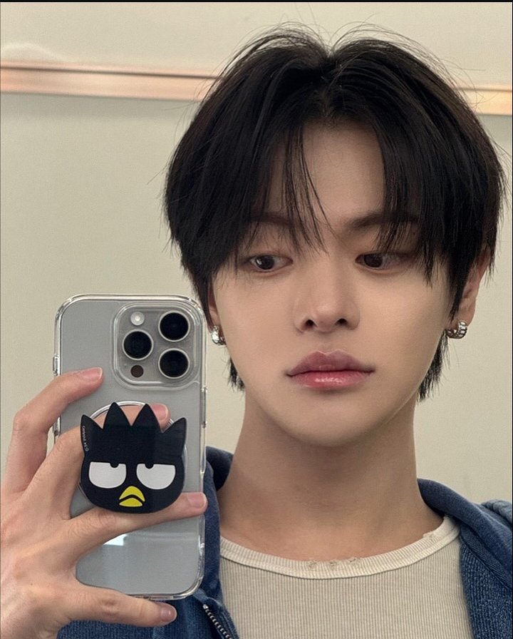 k | mochiclouds🏎️🏁 (taking a break)