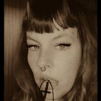 Mayra Knox🏴🔥🎃🔪 #naturalbornkiller #basicbitch