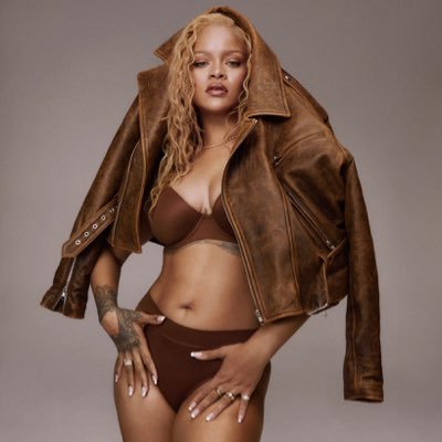 𝐂𝐫𝐨𝐰𝐧 ♡