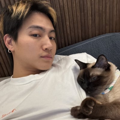 JayBDefGOT7🌊🍄💚🫠🌴