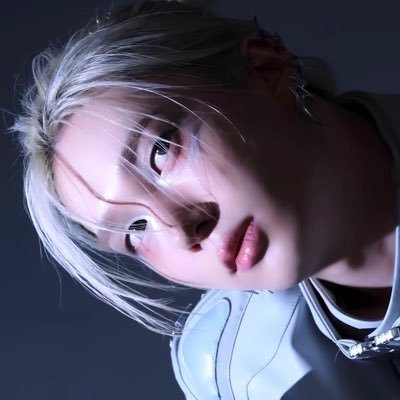 carlee 🛸 is UNIQUE