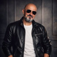 THE'ROLLING'ROCKSTAR