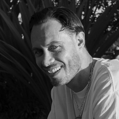 KONCEPT | CHAMPAGNE KONNY