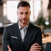 Zachary Bennett☕ ⭐