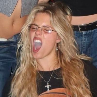 carol. jurídico luke hemmings frat boy era.❤️‍🔥