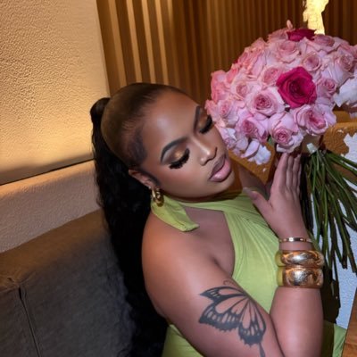 𝐿𝑦𝑛 𝑁𝑖𝑜𝑟