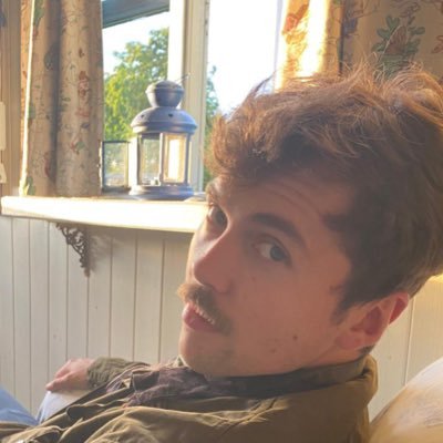 Landeur 🏴󠁧󠁢󠁥󠁮󠁧󠁿