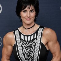 Muscle Mommy Enya