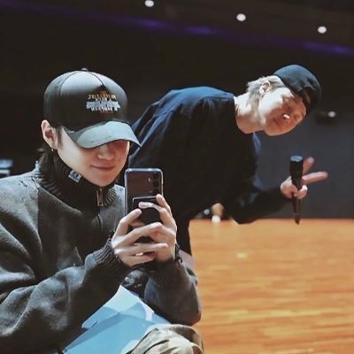 bibs ⁷ ~ VAI VER O BTS