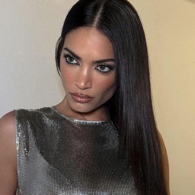 𝓱𝓲𝓵𝓵𝔂🍓