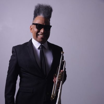 ルイス・バジェ(Luis Valle)OFFICIAL