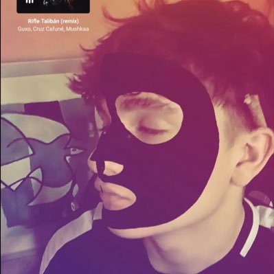 Leandro (Mr. Copa llena)