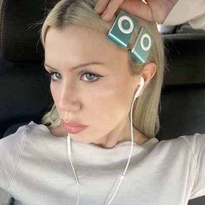 HASAN IS STREAMING UNKNOWN LOVERZ