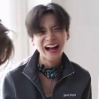 yayaaa 🫧🪐🪺|| suka menggambar